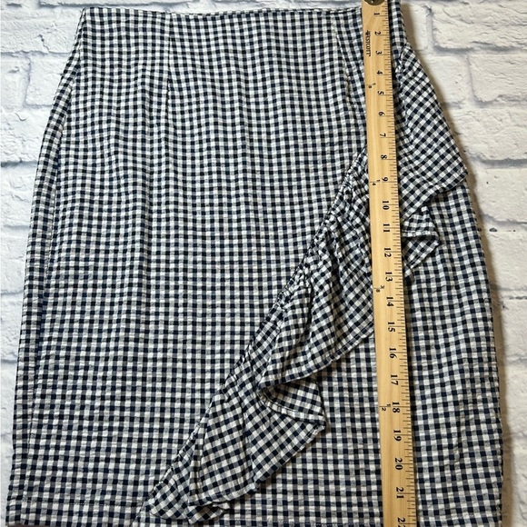 Emberley Classic Black and White Gingham Skirt w/ Ruffle. Size Medium. Preppy. - Picture 6 of 6